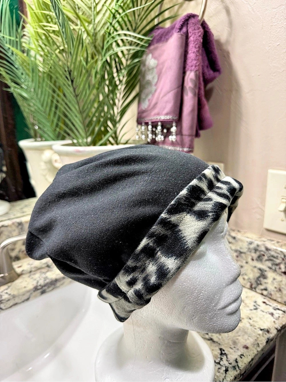 Black & White Animal Print Hat Like New